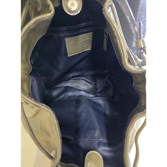 Coach Madison Marielle Drawstring Bucket Bag in a Patent Leather - Picture 3 of 10